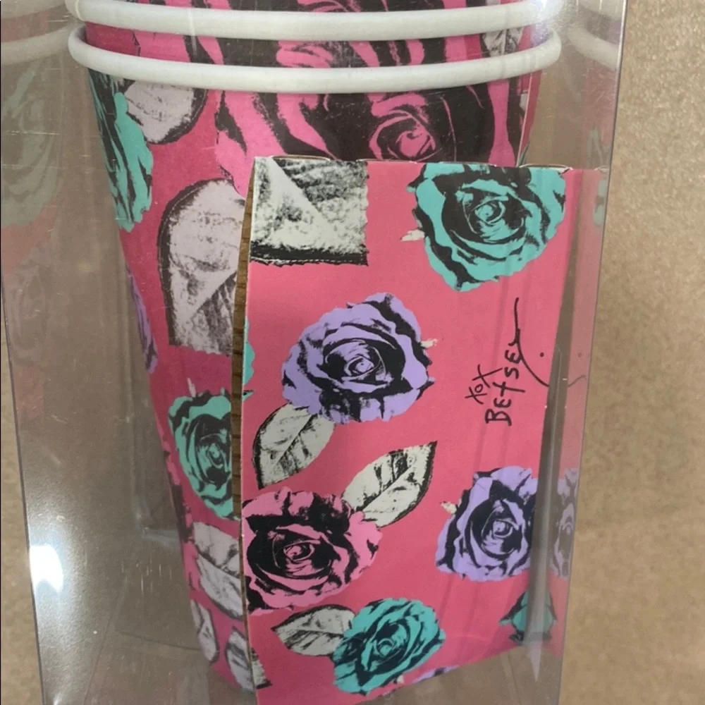 TO-GO CUPS - Picture 3 of 5